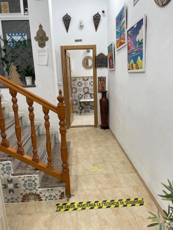 טורה דל מאר Hostal Mediterraneo מראה חיצוני תמונה