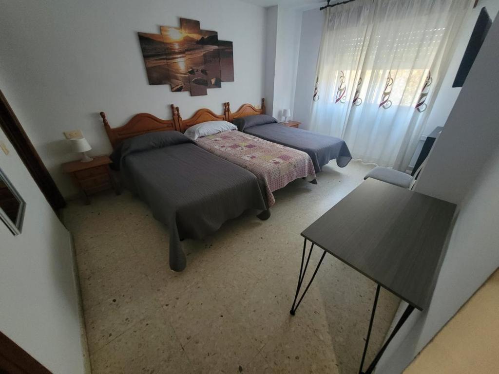 טורה דל מאר Hostal Mediterraneo מראה חיצוני תמונה