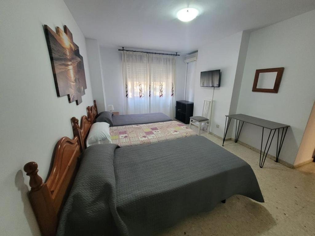 טורה דל מאר Hostal Mediterraneo מראה חיצוני תמונה