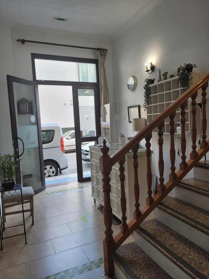 טורה דל מאר Hostal Mediterraneo מראה חיצוני תמונה
