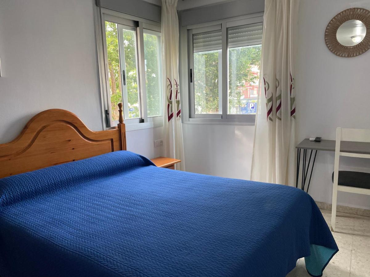 טורה דל מאר Hostal Mediterraneo מראה חיצוני תמונה