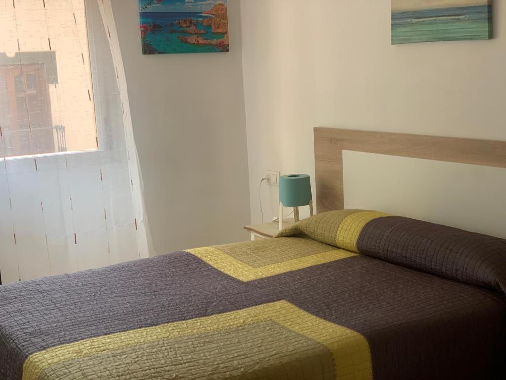 טורה דל מאר Hostal Mediterraneo מראה חיצוני תמונה