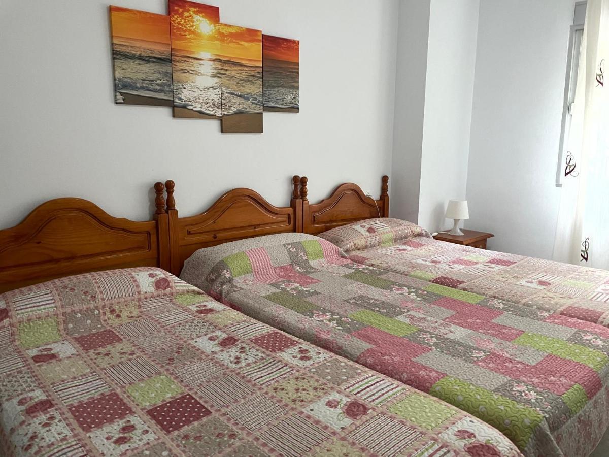 טורה דל מאר Hostal Mediterraneo מראה חיצוני תמונה
