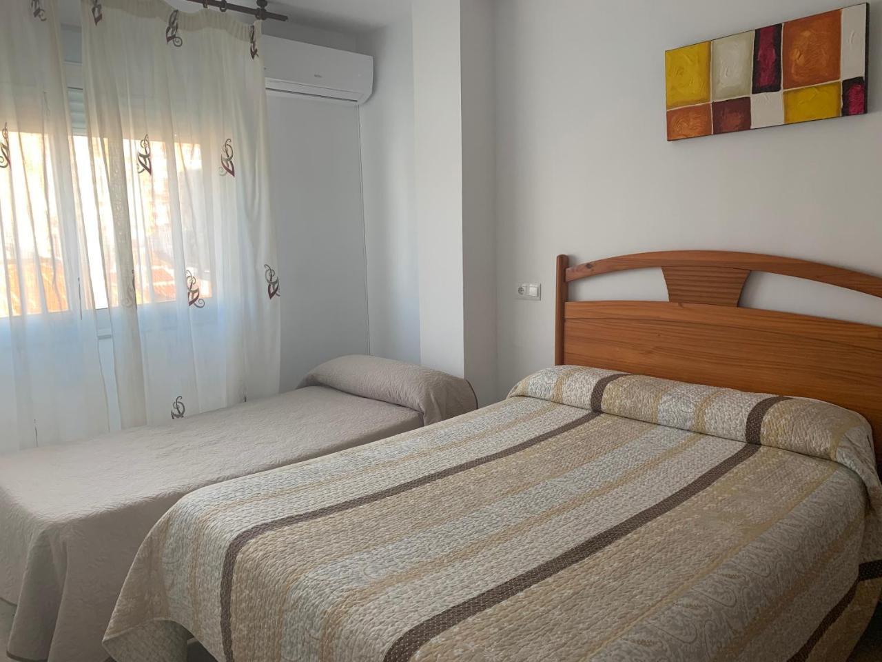 טורה דל מאר Hostal Mediterraneo מראה חיצוני תמונה