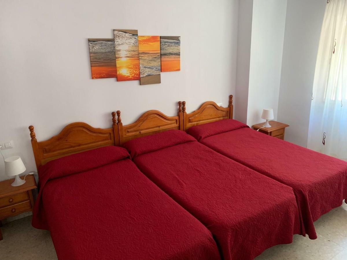 טורה דל מאר Hostal Mediterraneo מראה חיצוני תמונה